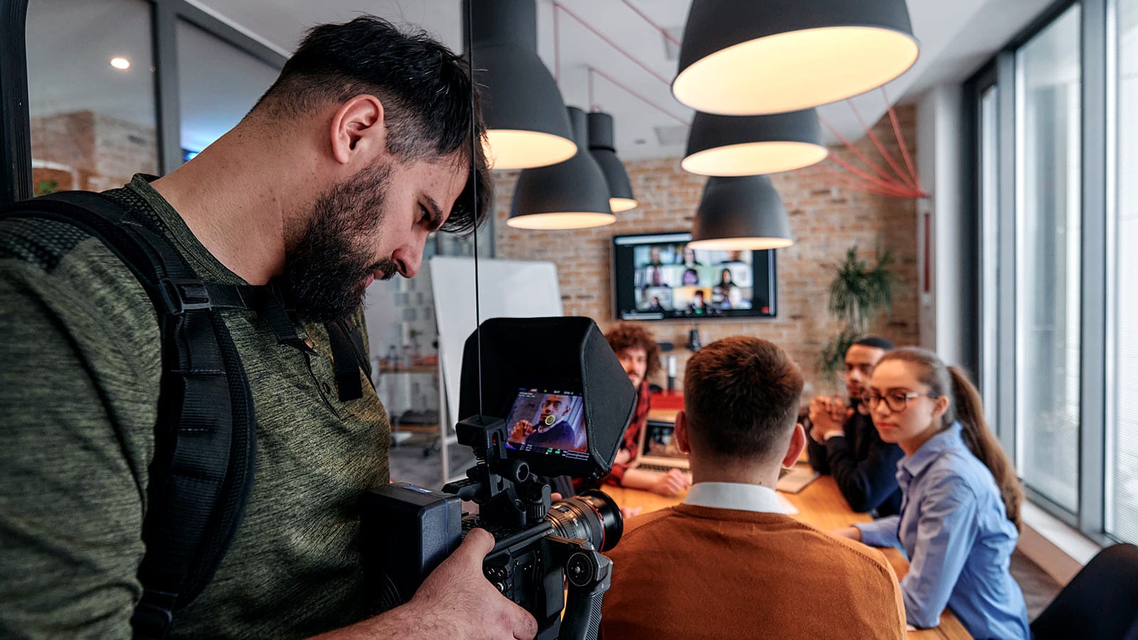 Anúncio Institucional: Um Guia Completo