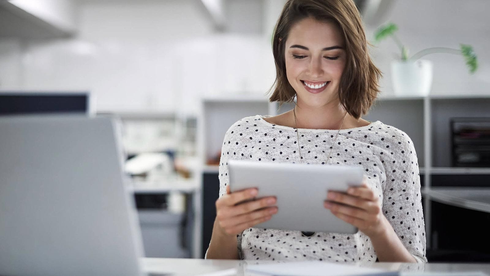 Por que devo utilizar vídeos na estratégia de marketing de conteúdo? por que devo utilizar videos na estrategia de marketing de conteudo 1a dumela filmes - Por que devo utilizar vídeos na estratégia de marketing de conteúdo?
